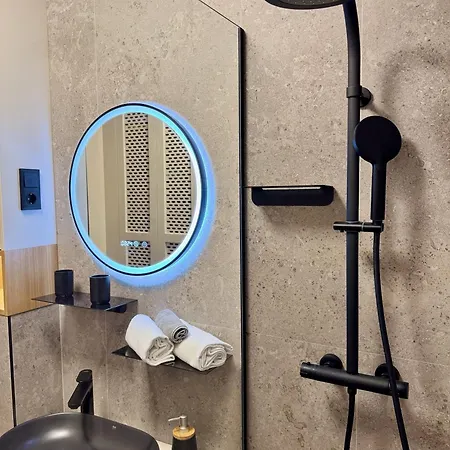 Standard By Hi5- Kiraly Beautiful Apartament *