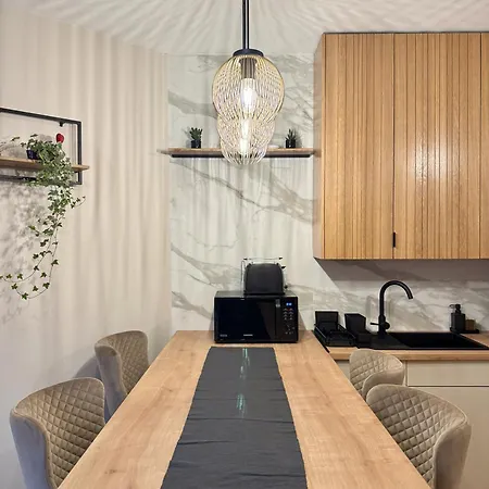 Standard By Hi5- Kiraly Beautiful Apartment *